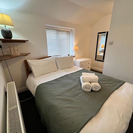 Glendower Guest Apartments Dereham Exterior photo