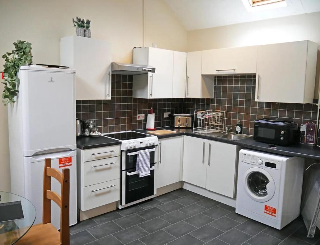 Glendower Guest Apartments Dereham Exterior photo