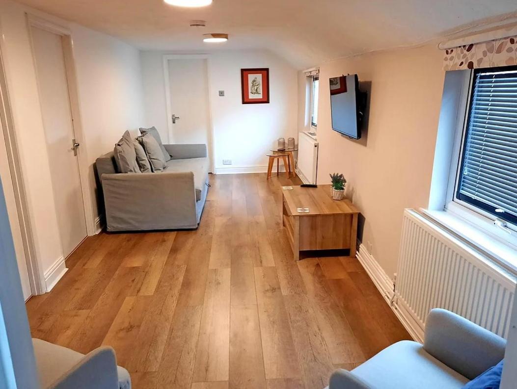 Glendower Guest Apartments Dereham Exterior photo