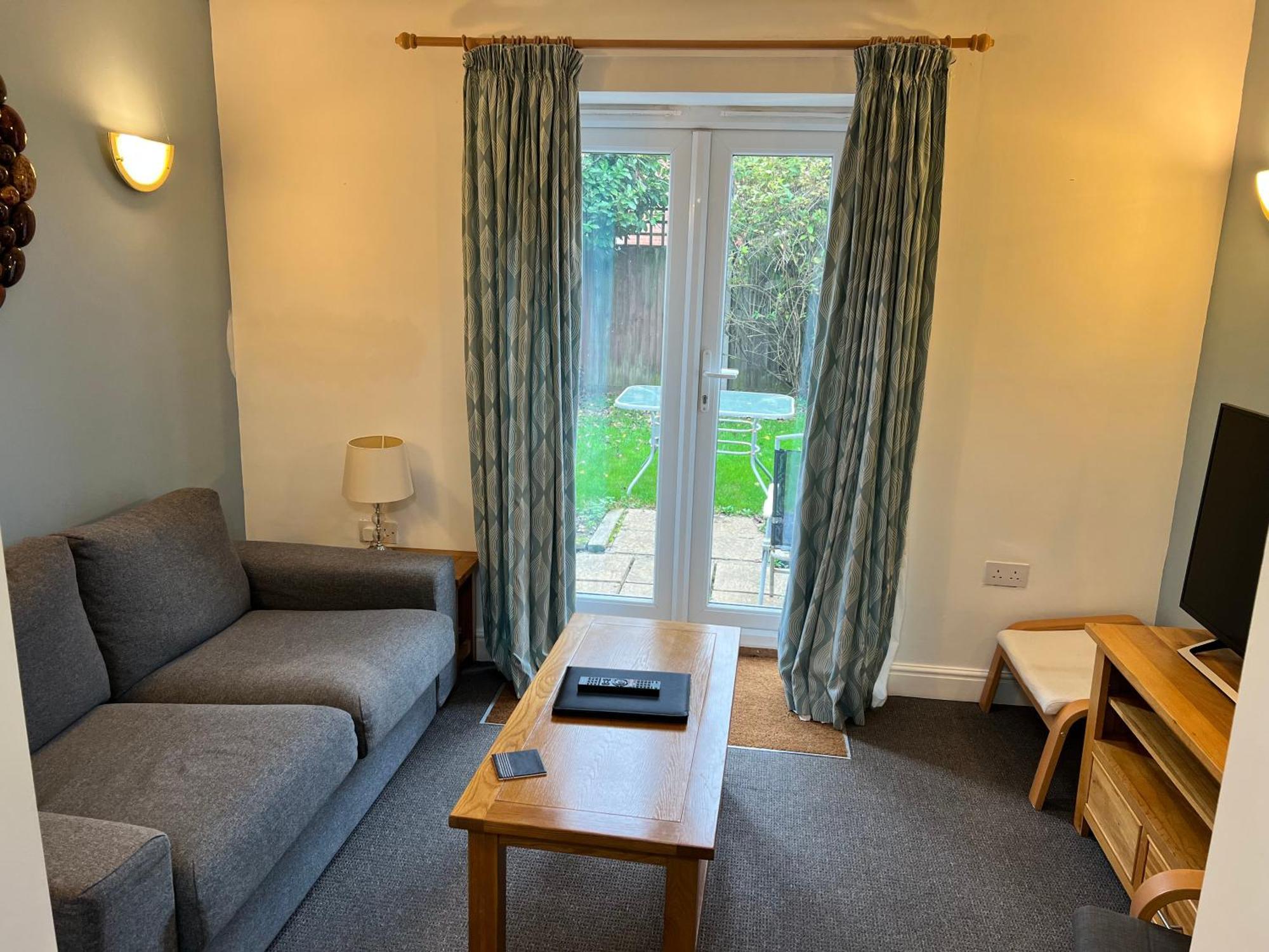 Glendower Guest Apartments Dereham Exterior photo