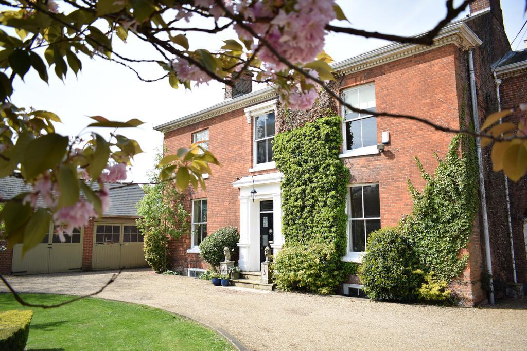 Glendower Guest Apartments Dereham Exterior photo