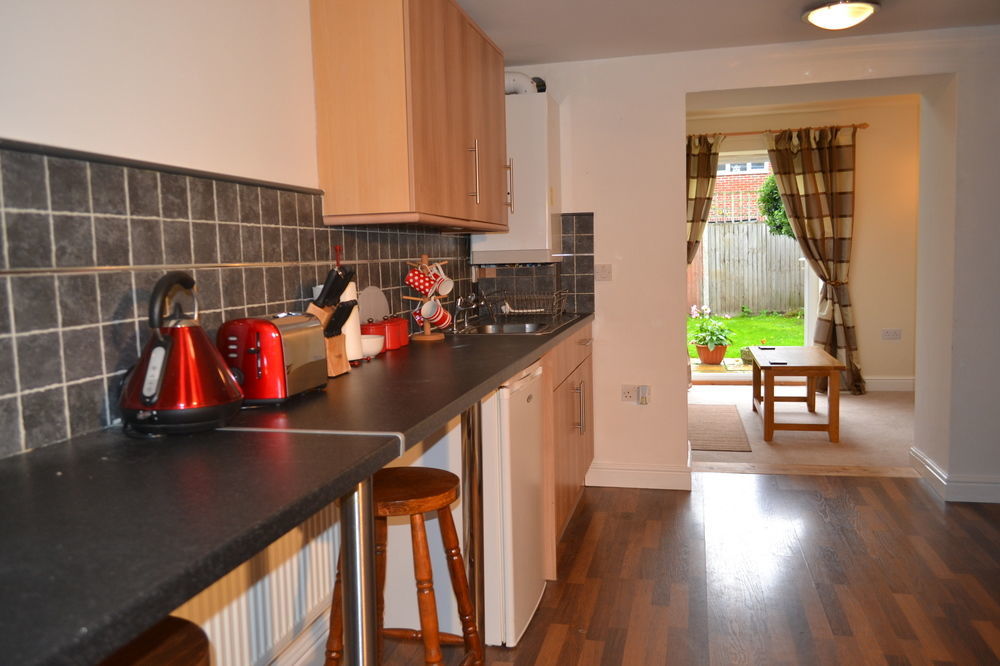 Glendower Guest Apartments Dereham Exterior photo